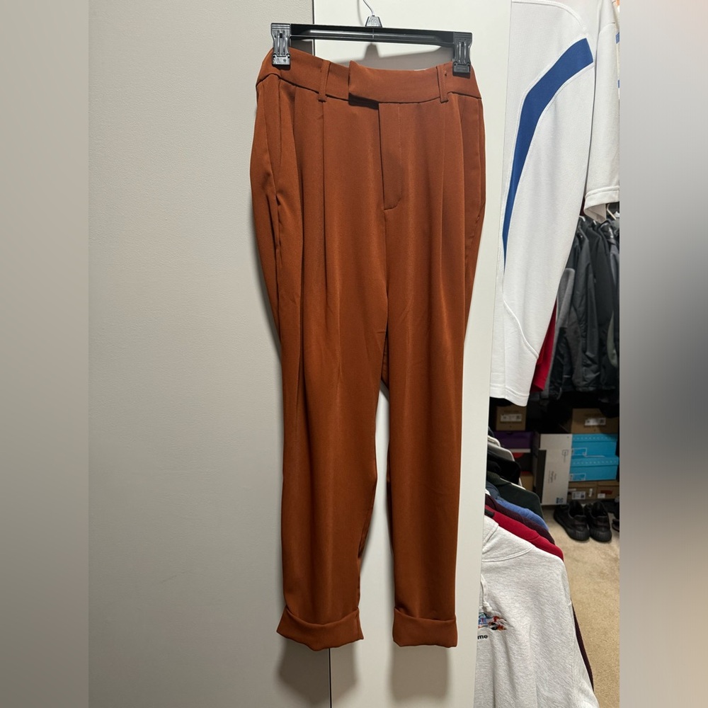 BB Dakota X Steve Madden High Rise Crop Motion Pleated Front Ankle Pants
